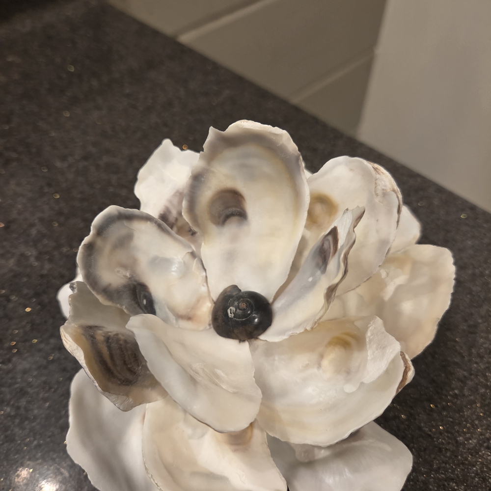 Handcrafted Oyster Shell Magnolia Flower - Picture 4 of 7